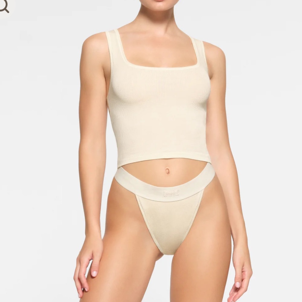 COPY - SKIMS Cotton Rib Tank, Size M, Color: Bone
